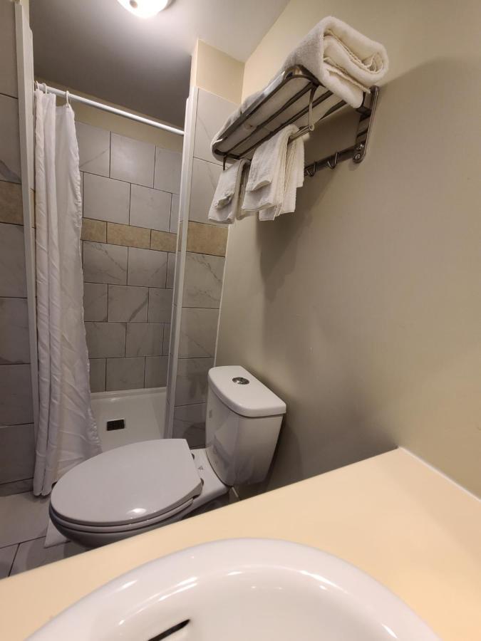 Highland Motel นอร์ทซิดนีย์ ภายนอก รูปภาพ