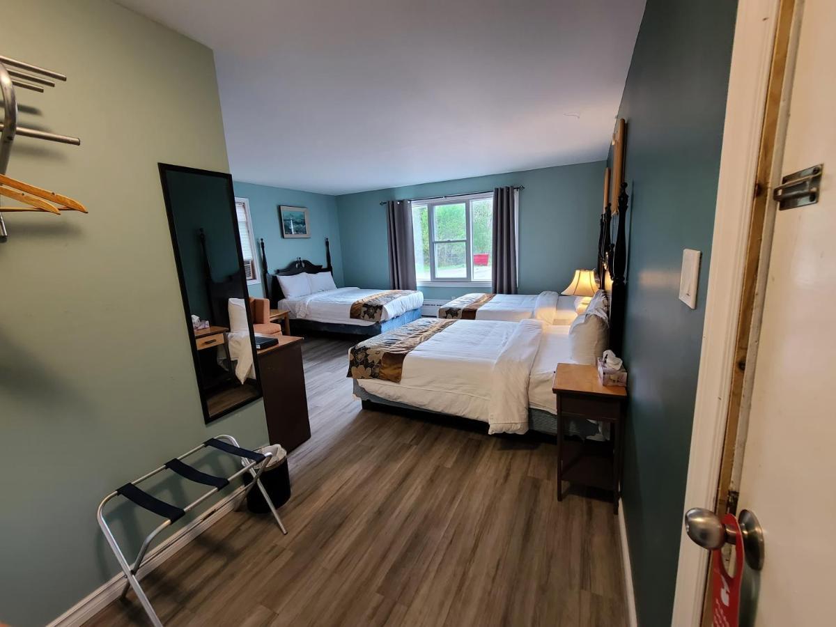 Highland Motel นอร์ทซิดนีย์ ภายนอก รูปภาพ